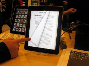 Day 125 / 365 - iPad ebook demo at Web 2.0 Expo SF 2010 (photo anitakhart/Flickr)