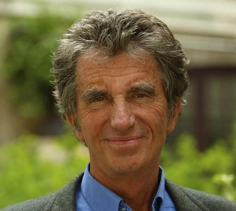 Ecole : Jack Lang remercie les maîtres « qui sont en première ligne, en avant-garde »