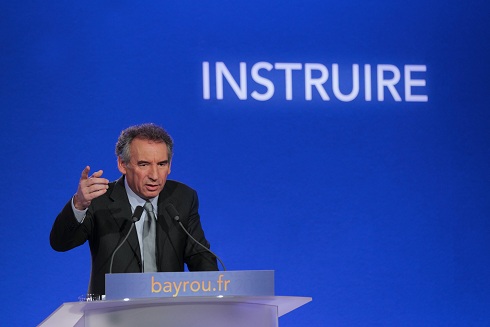 François Bayrou appelle à « une refondation » de l’école