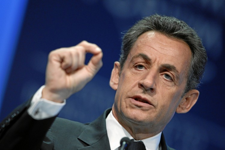 Fonction publique : Nicolas Sarkozy veut rétablir le jour de carence et instaurer un contrat de 5 ans