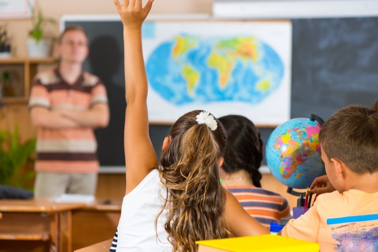 Rythmes scolaires : le retour à 4 jours sera néfaste pour les élèves (chronopsychologue)