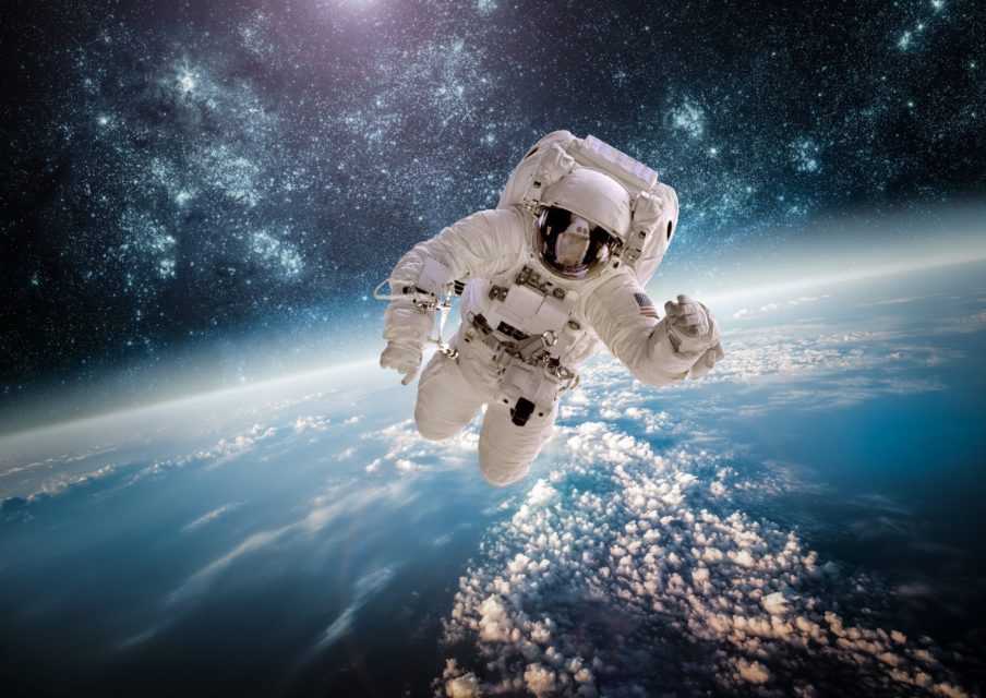 Apollo 11 : des objets cachés par Neil Armstrong refont surface 45 ans après
