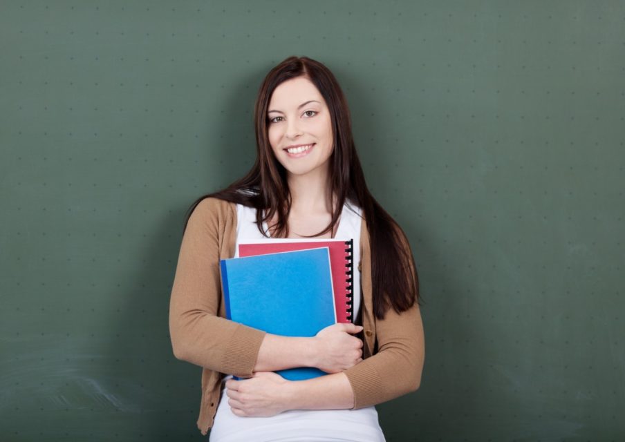 Enseignants stagiaires ayant un M2 : à mi-temps en responsabilité en 2015