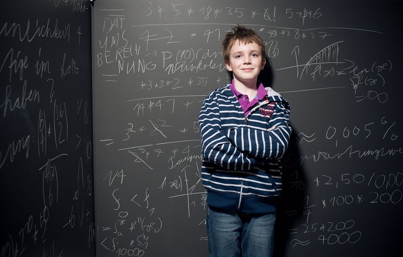 Maximilian Janisch, 11 ans : « j’étudie aujourd’hui les maths à l’université »