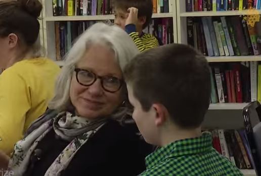 Nancie Atwell, élue meilleure prof du monde, remporte 1 million de dollars