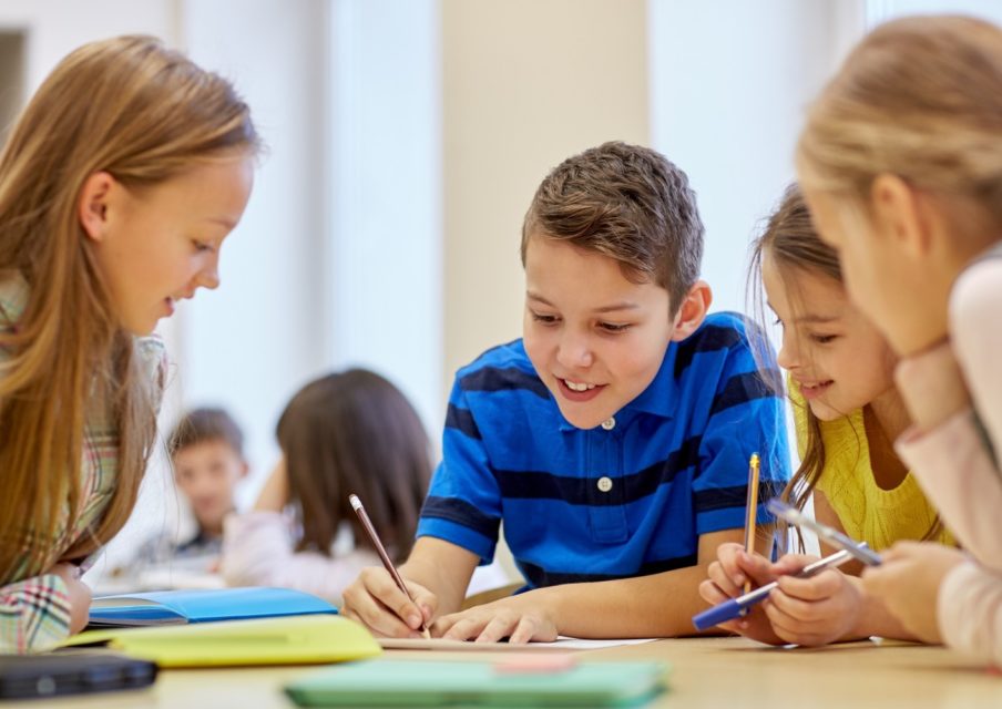 Les élèves heureux seraient meilleurs en classe