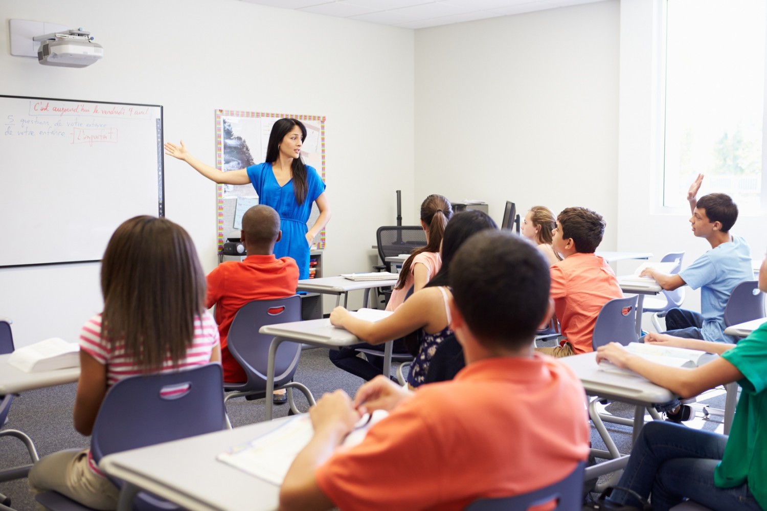 « La réforme du collège est un tournant dangereux pour notre école » (UMP)