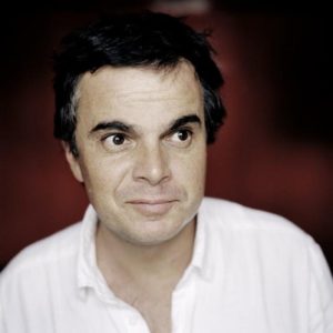 Alexandre Jardin, source VousNousIls www.vousnousils.fr/2013/02/14/alexandre-jardin-il-nest-pas-raisonnable-de-demander-aux-enseignants-de-tout-resoudre-542530