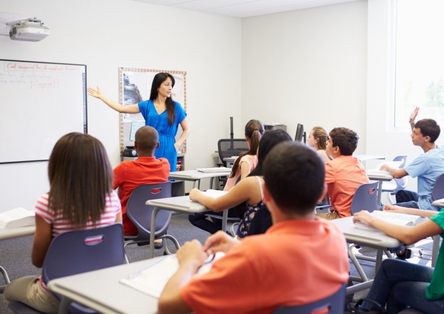 Réforme du collège : une réponse aux demandes des familles (Vallaud-Belkacem)