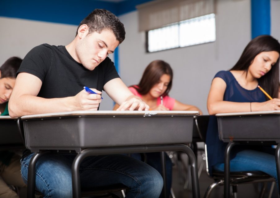 Réforme du bac : des « épreuves ponctuelles » organisées chaque semestre en terminale ?