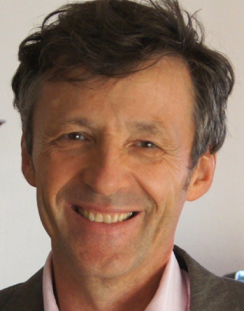 Roland Goigoux : « Ecrire sous la dictée 15 minutes par semaine suffit »