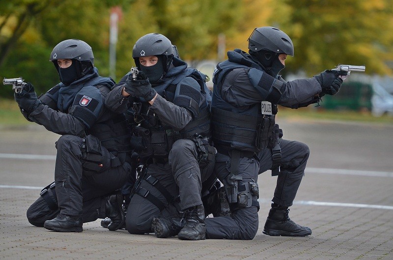 Opération anti-terroriste : établissements scolaires fermés aujourd’hui à Saint-Denis