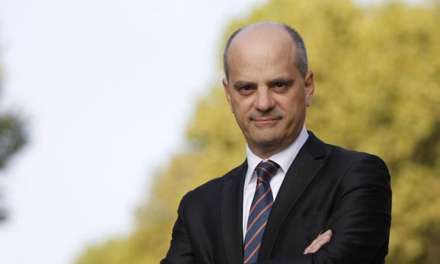 La popularité de Jean-Michel Blanquer en baisse