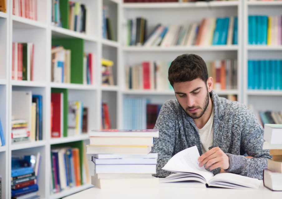 Formation des enseignants : un pré-recrutement dès 2019