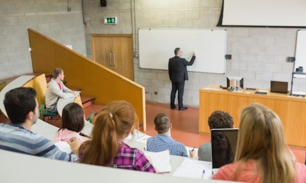 Moins de la moitié des étudiants obtiennent une licence en 3, 4, ou 5 ans