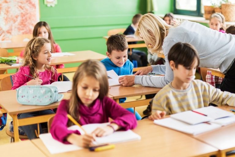 Dédoublement des classes de CP : le premier bilan dévoilé - VousNousIls