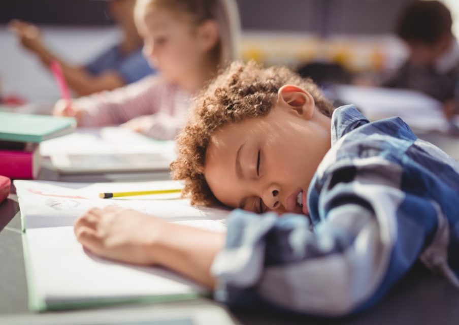 Sommeil : « certains enfants que l’on qualifie d’hyperactifs peuvent avoir des troubles du sommeil non diagnostiqués »