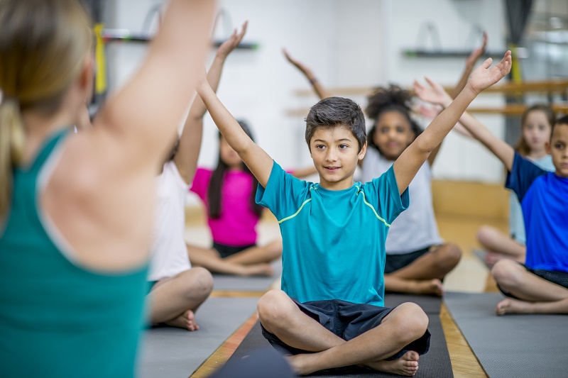 Comment le yoga a modifié ma pratique de professeure d’Histoire-Géographie