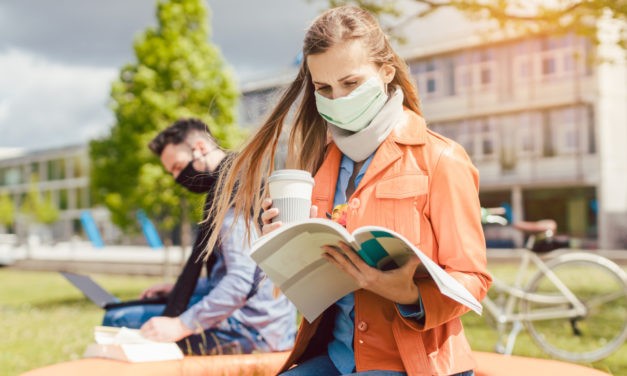 Le milieu scolaire et universitaire toujours en tête des clusters en cours d’investigation