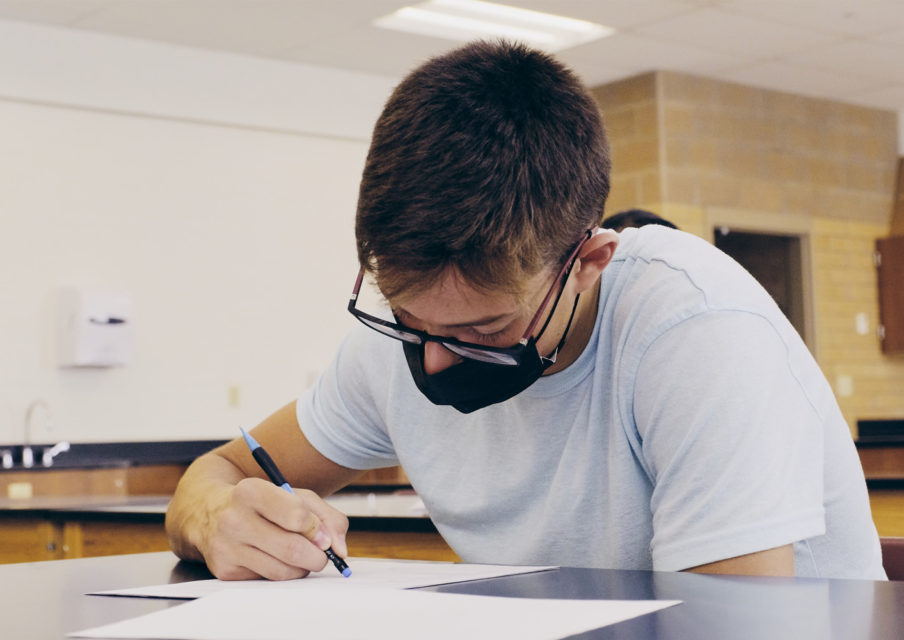 Brevet des collèges 2021 : les sujets et corrigés de maths, sciences, histoire-géo et français tombés dans les centres étrangers