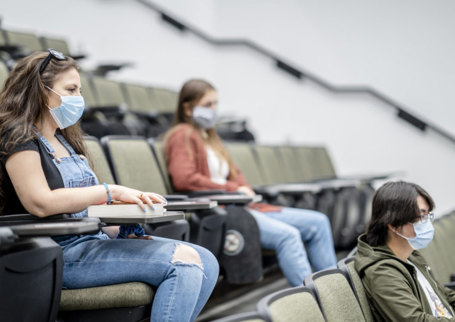 Dans les universités, une rentrée pas à pas