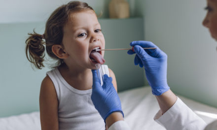 Tests salivaires dans les écoles : « évidemment ils sont réalisés par des personnels de santé ! » (Blanquer)