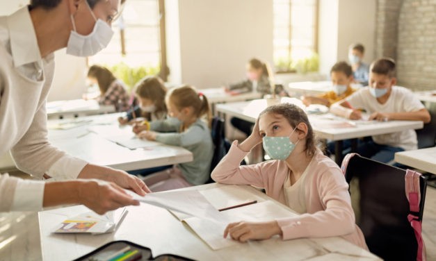 Flambée des cas à l’école et allègement du protocole : « impossible et inacceptable »