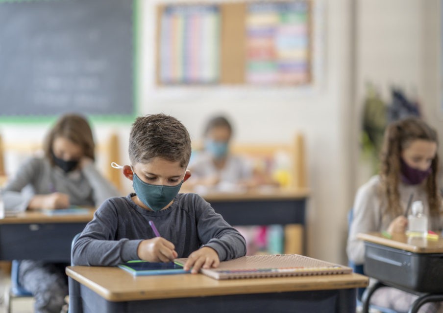 Le masque de nouveau obligatoire dans toutes les écoles élémentaires