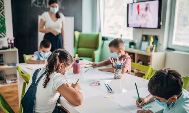 Rentrée scolaire 2022 : les enfants cas contacts seront testés trois fois