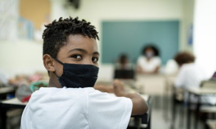 Bientôt la fin du masque à l’école ?