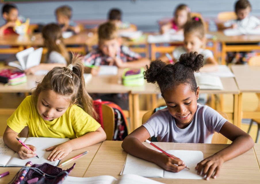 Rebond épidémique à l’école : la faute au masque ?