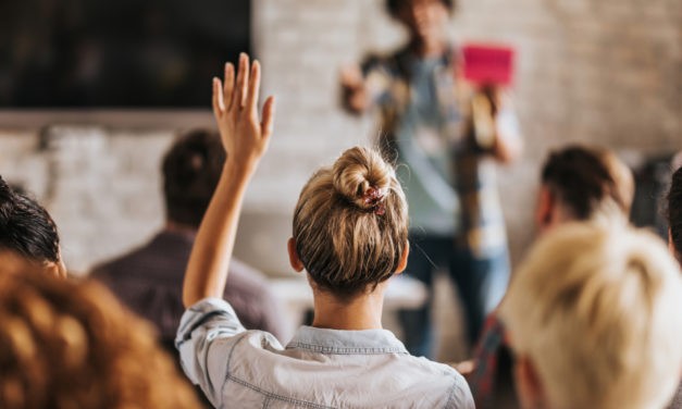 Le ministère lance des écoles de formation continue pour les enseignants et personnels éducatifs