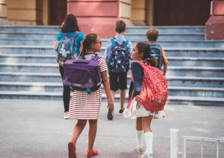 Rentrée des classes : « des classes sans enseignants, des contractuels qui ne se présentent pas »