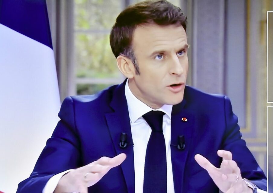 « Emmanuel Macron joue la carte de la provocation »