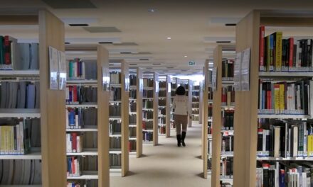 La Théâtrothèque Gaston Baty à Paris : découverte en vidéo d’une bibliothèque d’exception