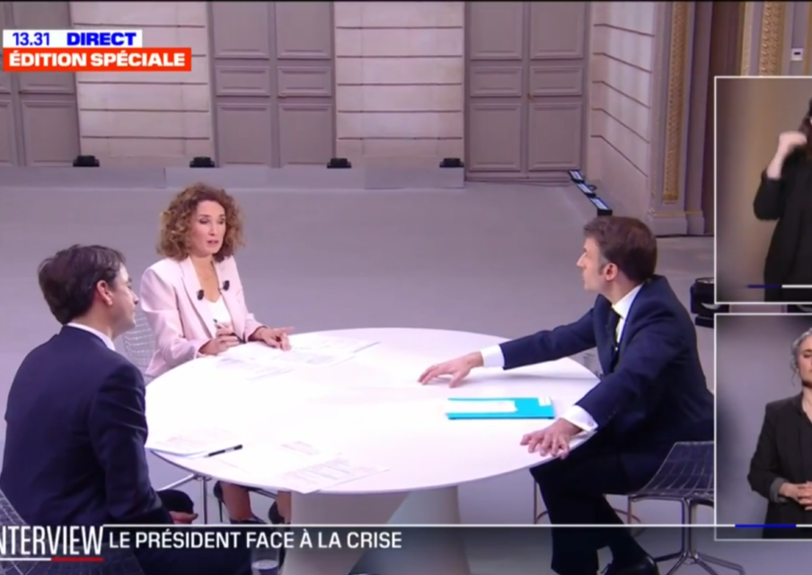 Emmanuel Macron : « Je veux qu’à la rentrée prochaine, on puisse remplacer du jour au lendemain les profs dans les classes »