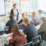 « Professeure d’anglais, je n’ai plus les moyens d’organiser des sorties scolaires »