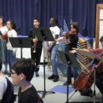[VIDEO] Classe musique : un orchestre symphonique au collège