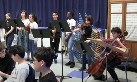 [VIDEO] Classe musique : un orchestre symphonique au collège
