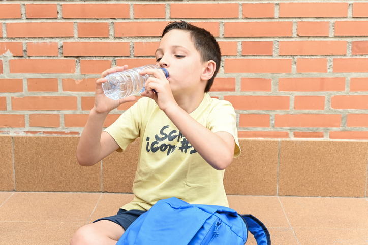 En ce moment, « les enfants crèvent de chaud en classe »