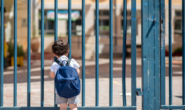 8h-18h pour les élèves au collège : « les établissement scolaires transformés en une sorte de prison »