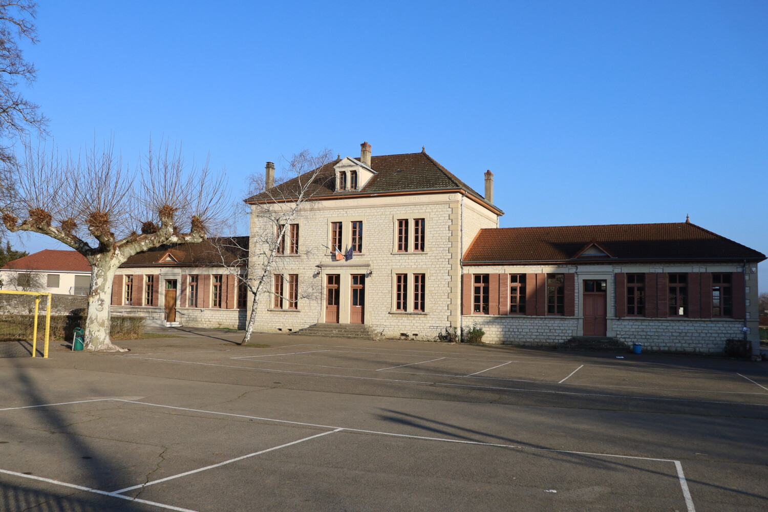 Edouard Geffray juge la situation à l’école "extrêmement inquiétante" école publique française