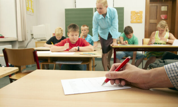 Évaluations des écoles : « elles sont perçues comme inutiles, infantilisantes, chronophages, voire maltraitantes »