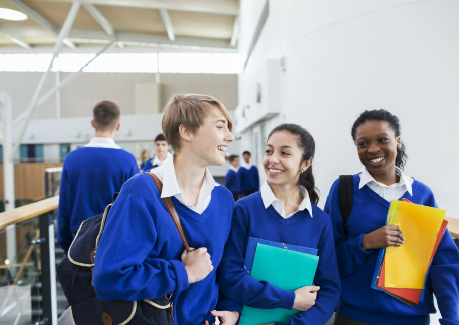 Port de l’uniforme à l’école : « l’expérimentation d’ampleur » commencera dès septembre 2024