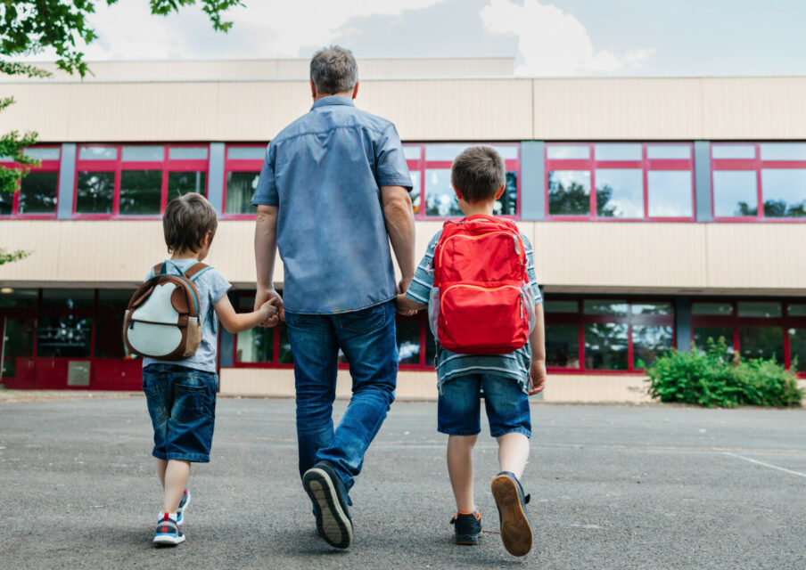 Groupes de niveau : les parents d’élèves réclament « un plan massif de recrutement et de formation des enseignants »