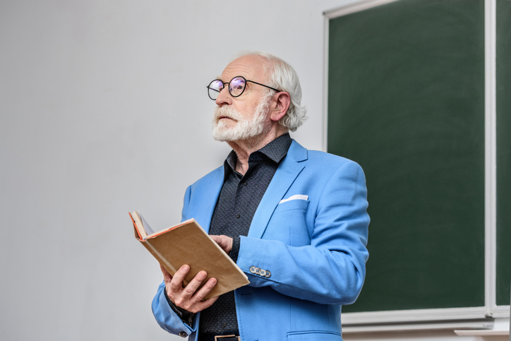 Enseignants retraités pour les groupes de niveaux: « seuls ceux vraiment dans la dèche »s’infligeront cela