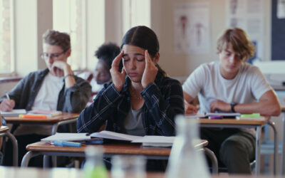 Un adolescent précaire a 54% de risque en plus de sortir du système scolaire sans diplôme