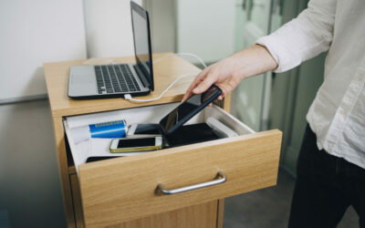Portable en pause : 9 collèges sur 10 n’appliquent pas le dispositif