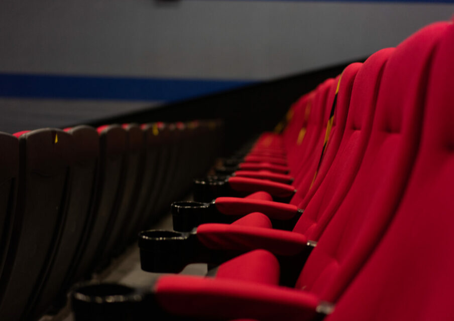 Des avant-premières gratuites du film l’Etranger pour les enseignants