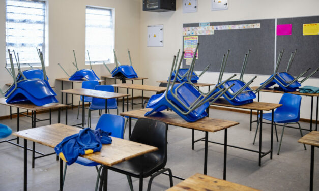 Calendrier scolaire : renommer les vacances de la Toussaint et de Noël « n’a jamais été envisagé »